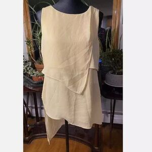 WHITE HOUSE BLACK MARKET Pastel Yellow Asymmetrical Tiered Top Size S. Lined